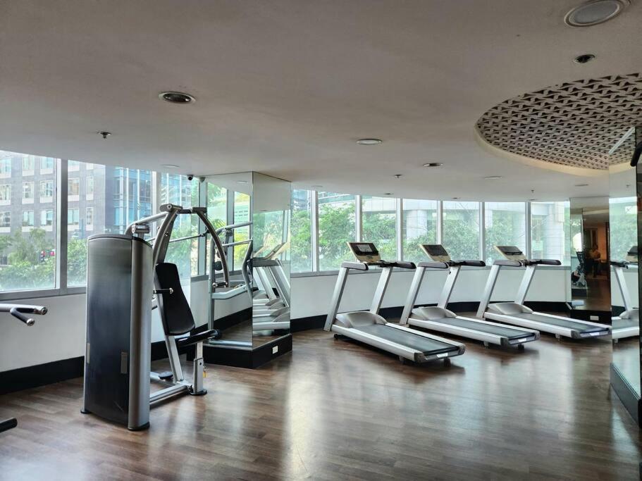 Bgc Fresh & Cozy Studio Near Burgos Circle With Fast Internet Connection 마닐라 외부 사진