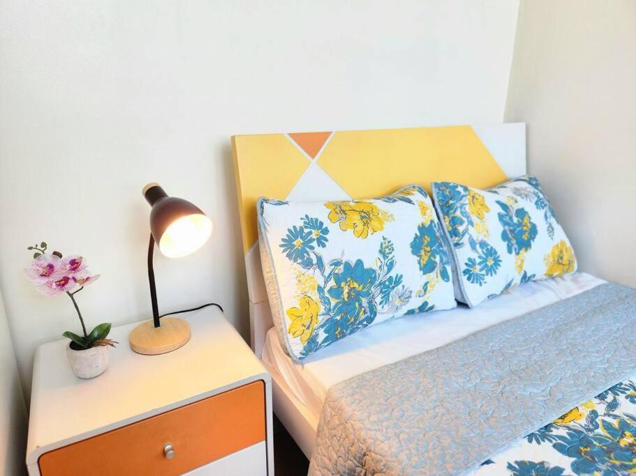Bgc Fresh & Cozy Studio Near Burgos Circle With Fast Internet Connection 마닐라 외부 사진